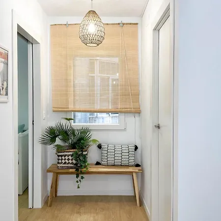 Aires Mediterraneos En Pleno Corazon De アパート